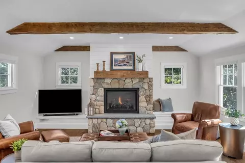 41 Winthrop St #41, Concord, MA 01742