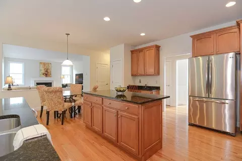 14 Francis Dr, Upton, MA 01568 photo 18