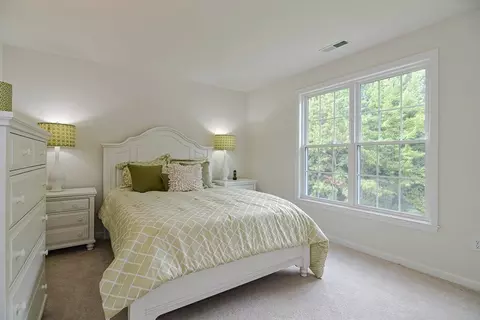 14 Francis Dr, Upton, MA 01568 photo 38
