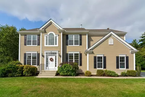 14 Francis Dr, Upton, MA 01568 photo 2