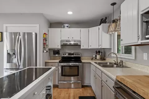8 Maybury Rd, Maynard, MA 01754 photo 6