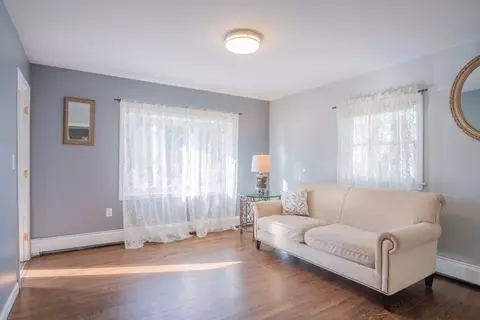 10 Maple Ave, Danvers, MA 01923 photo 3
