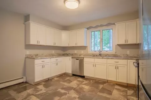 10 Maple Ave, Danvers, MA 01923 photo 14