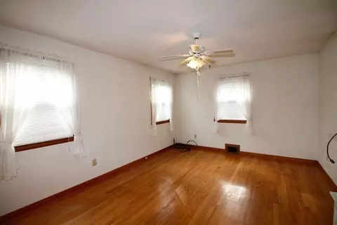 110 Dewitt St, Springfield, MA 01129 photo 10