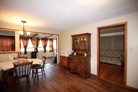 110 Dewitt St, Springfield, MA 01129 photo 4