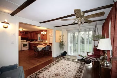 110 Dewitt St, Springfield, MA 01129 photo 3