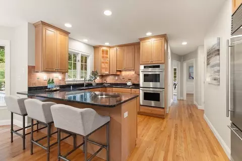 155 Old Spring St, Lexington, MA 02421 photo 8