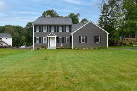 28 Hale Rd, Hubbardston, MA 01452