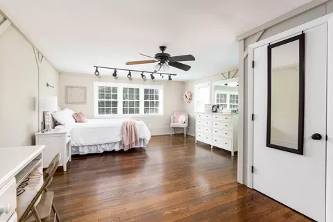 145 Pond St, Franklin, MA 02038 photo 4