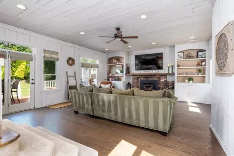 145 Pond St, Franklin, MA 02038 photo 14