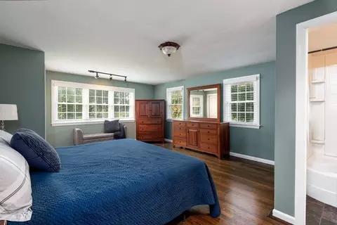 145 Pond St, Franklin, MA 02038 photo 5
