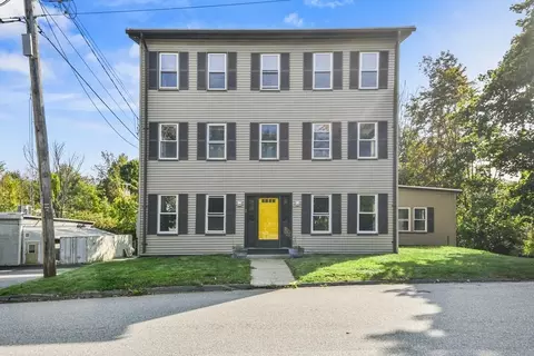2 S Main St, Ashburnham, MA 01430