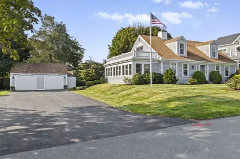 11 Wellesley Rd, Scituate, MA 02066