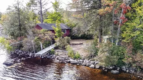 28 Massasoit Dr, Ashburnham, MA 01430 photo 3