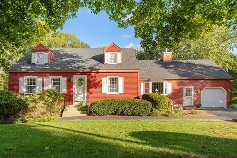 86 Locke Rd, Chelmsford, MA 01824