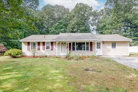 122 Burley St, Danvers, MA 01923