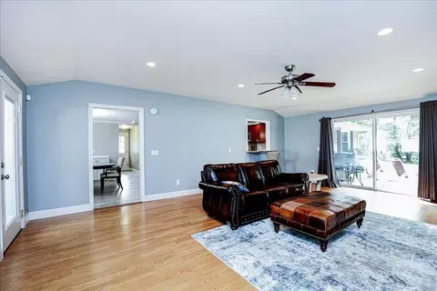 122 Burley St, Danvers, MA 01923 photo 14