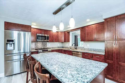 122 Burley St, Danvers, MA 01923 photo 9