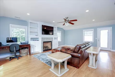 122 Burley St, Danvers, MA 01923 photo 12