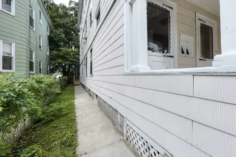 72 Birch St, Worcester, MA 01603 photo 3