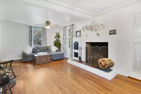 49 Marchioness Rd, Springfield, MA 01129 photo 5