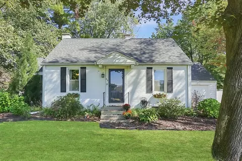 49 Marchioness Rd, Springfield, MA 01129