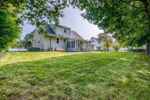 295 Mount Vernon St, Dedham, MA 02026 photo 8