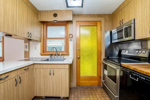 295 Mount Vernon St, Dedham, MA 02026 photo 21