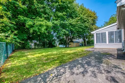 295 Mount Vernon St, Dedham, MA 02026 photo 5