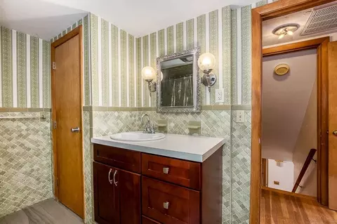 295 Mount Vernon St, Dedham, MA 02026 photo 36