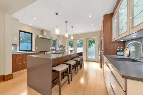 26 Jackson St #1, Cambridge, MA 02140