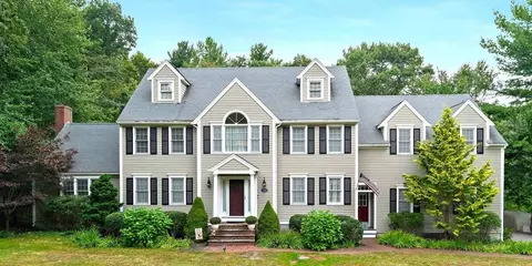 271 Hillcrest Rd, Marshfield, MA 02050