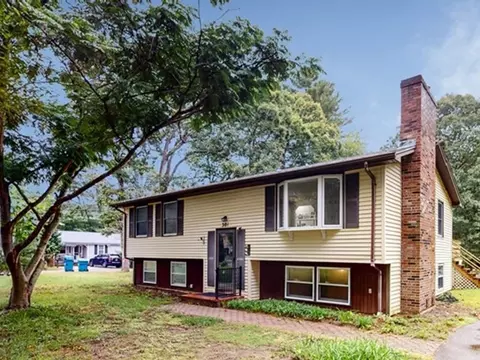 301 Reservoir, Norton, MA 02766