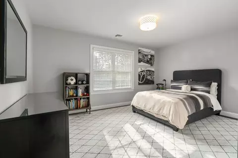 29 Smith St, Needham, MA 02492 photo 21