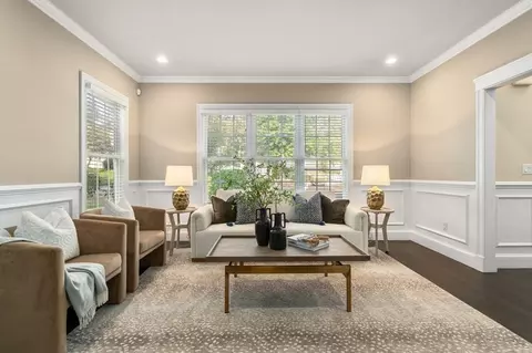 29 Smith St, Needham, MA 02492 photo 4