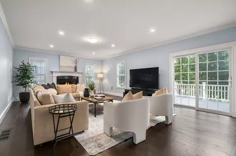 29 Smith St, Needham, MA 02492 photo 8