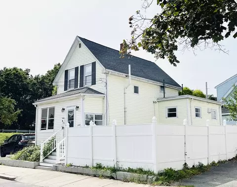 4 Heath St, Everett, MA 02149 photo 2