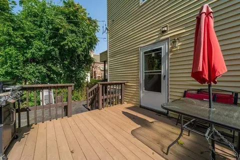 4 Arthur St, Worcester, MA 01604 photo 6