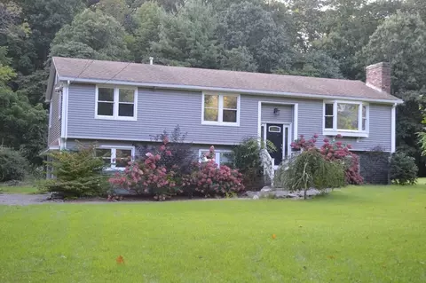25 Crawford St, Northborough, MA 01532