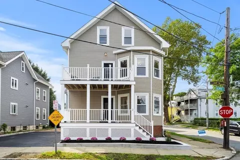 2 Glover St #1, Salem, MA 01970