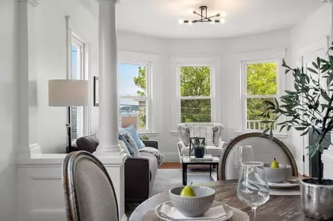 2 Glover St #2, Salem, MA 01970
