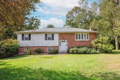 1 Donald Cir, Andover, MA 01810