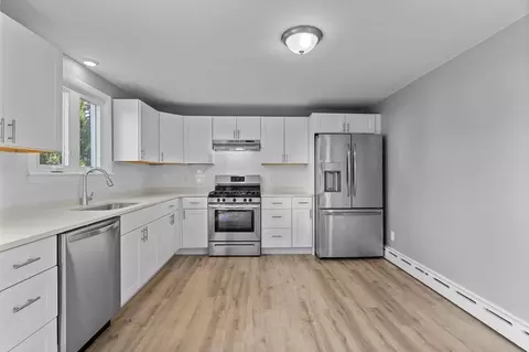26 California St, Fall River, MA 02723 photo 5