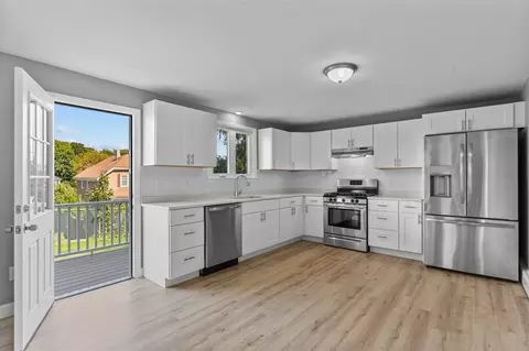 26 California St, Fall River, MA 02723 photo 6