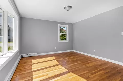 26 California St, Fall River, MA 02723 photo 14