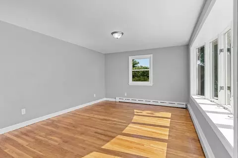 26 California St, Fall River, MA 02723 photo 12