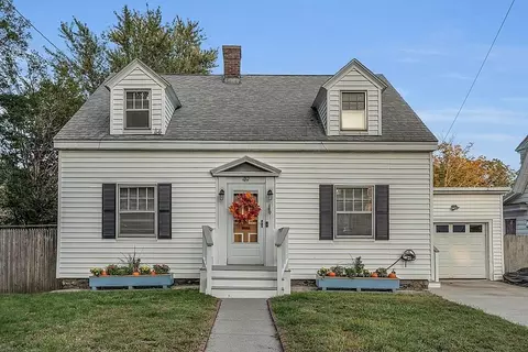 49 Olive St, Methuen, MA 01844