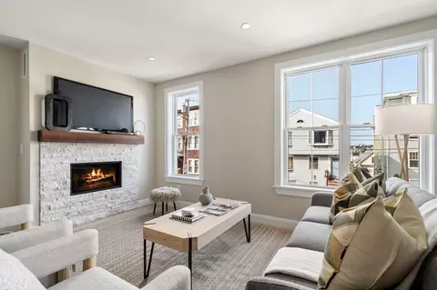 211 Eagle #4, Boston, MA 02128