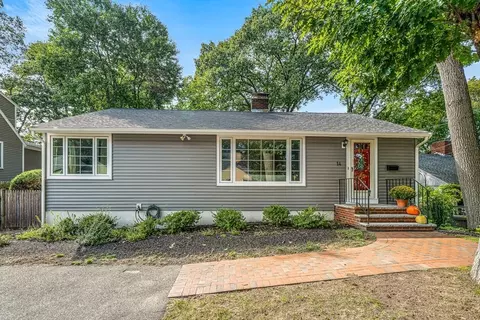 14 Leah St, Melrose, MA 02176