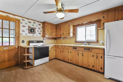 55 Chase St, Orange, MA 01364 photo 10